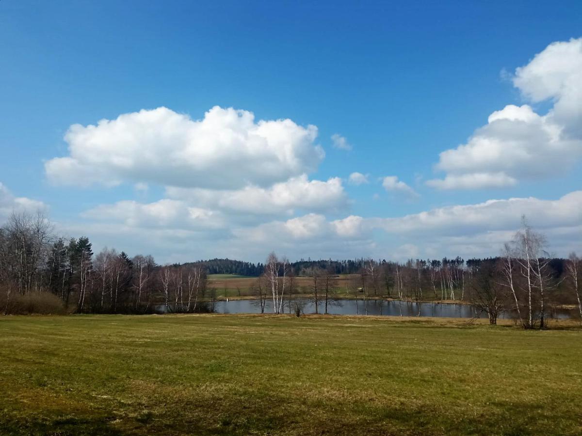 Chalupa Jahudka Kunžak Esterno foto