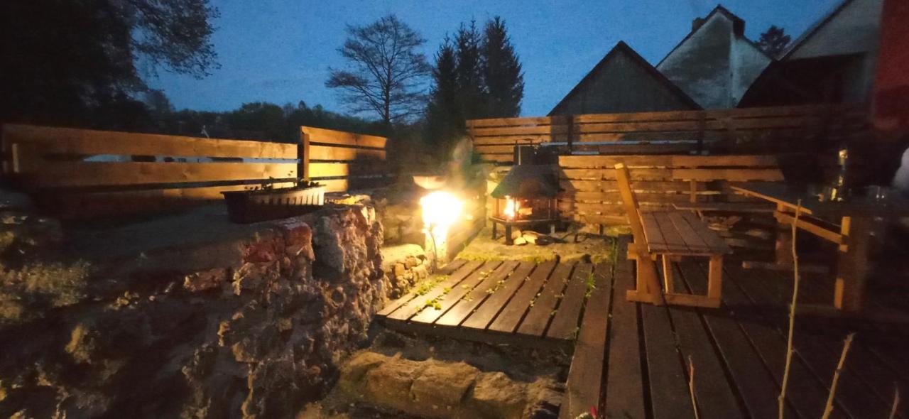 Chalupa Jahudka Kunžak Esterno foto