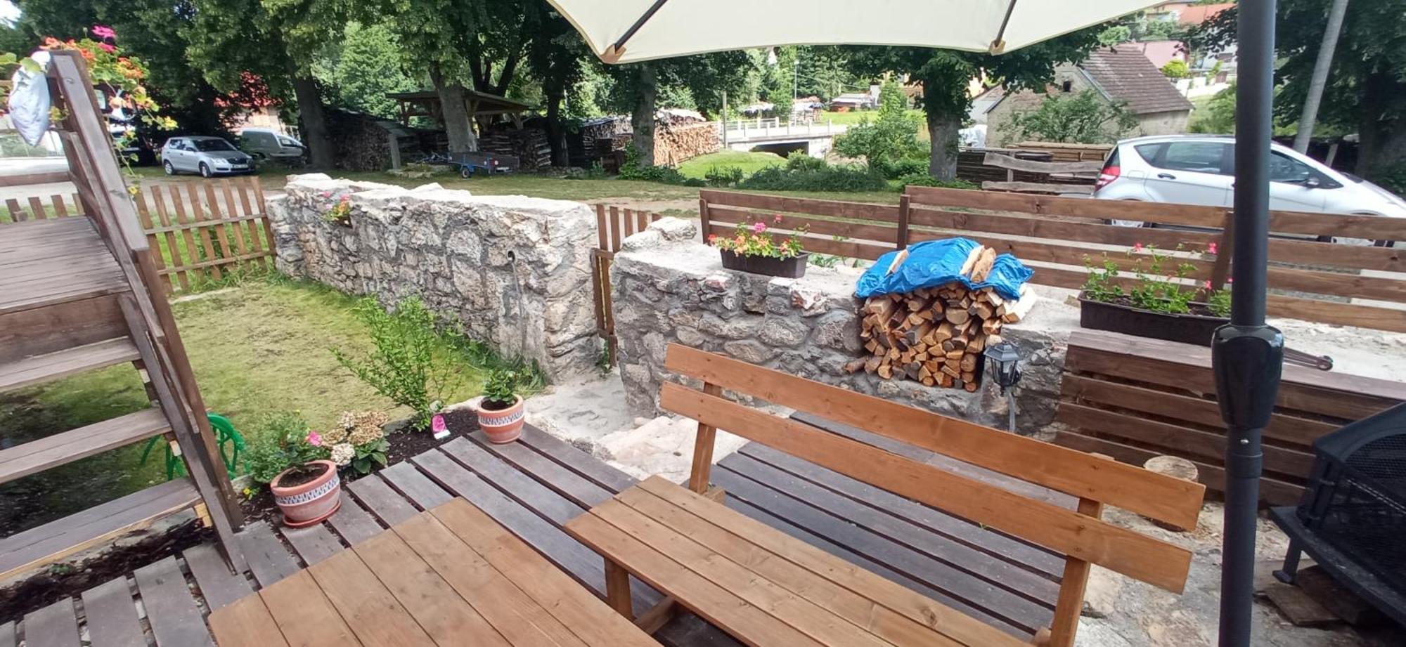 Chalupa Jahudka Kunžak Esterno foto
