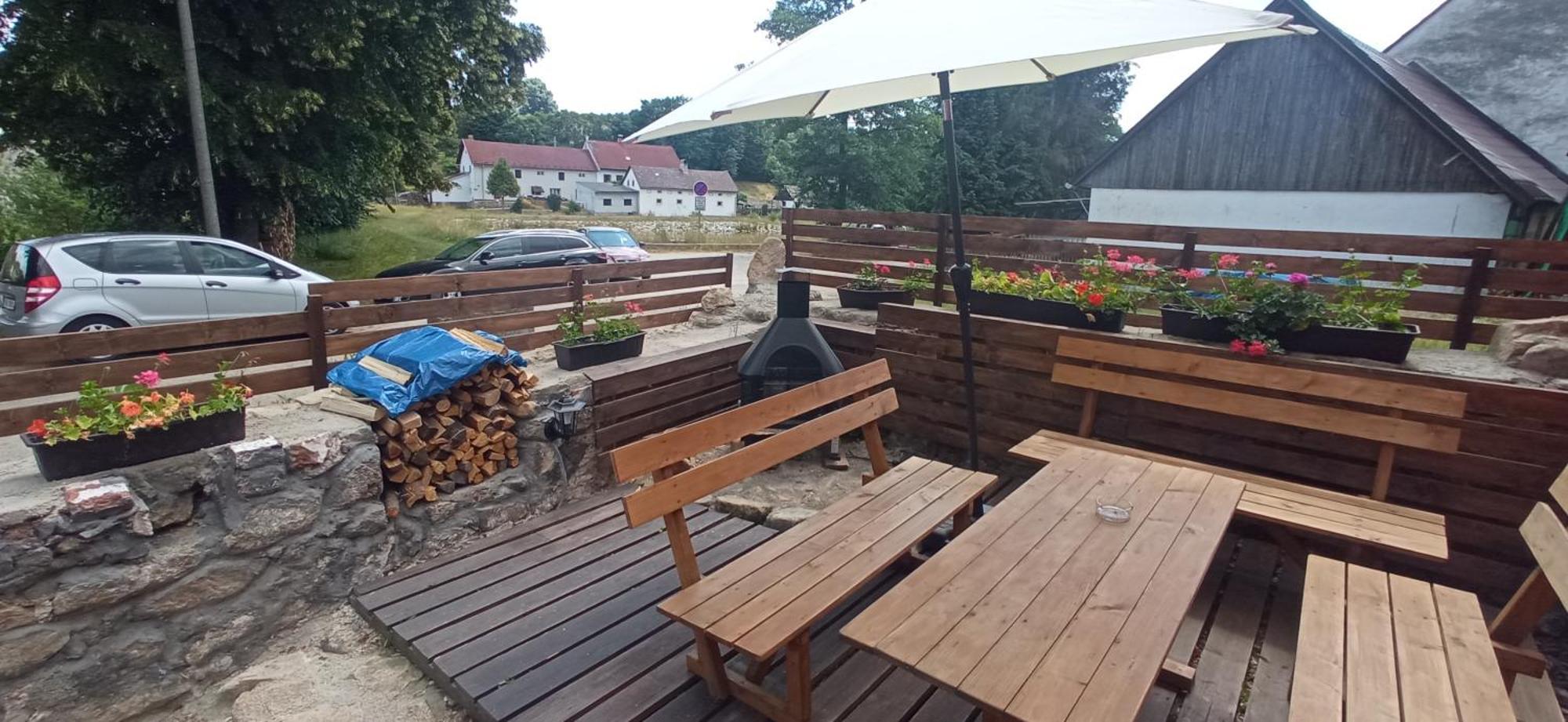 Chalupa Jahudka Kunžak Esterno foto